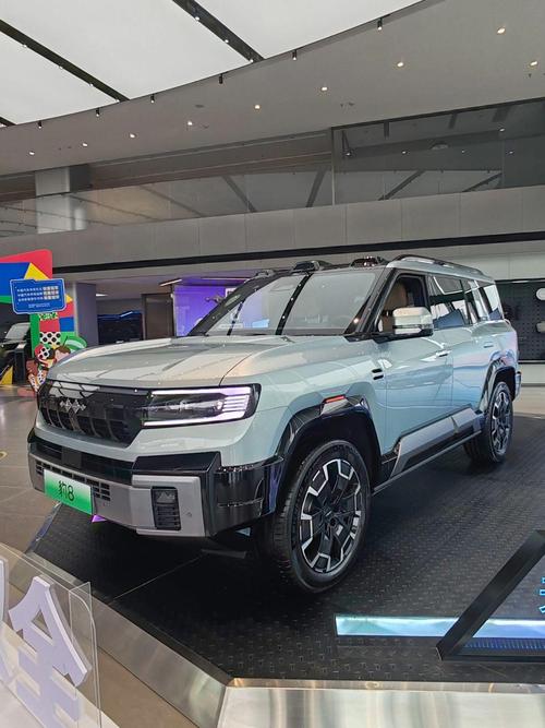 深圳229比亚迪方程豹硬派越野的爆款，英菲尼迪35周年与你共成长